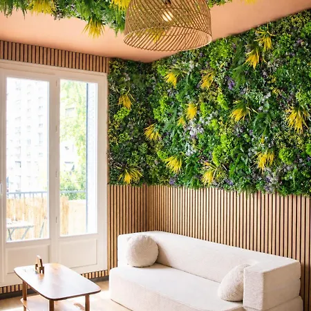Mango Jungle - Chaleureux Sur Le Theme De La Jungle Avec Balcon A *